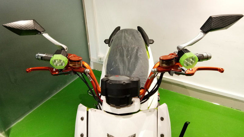改装摩托车LED灯是外置好还是内置好？
